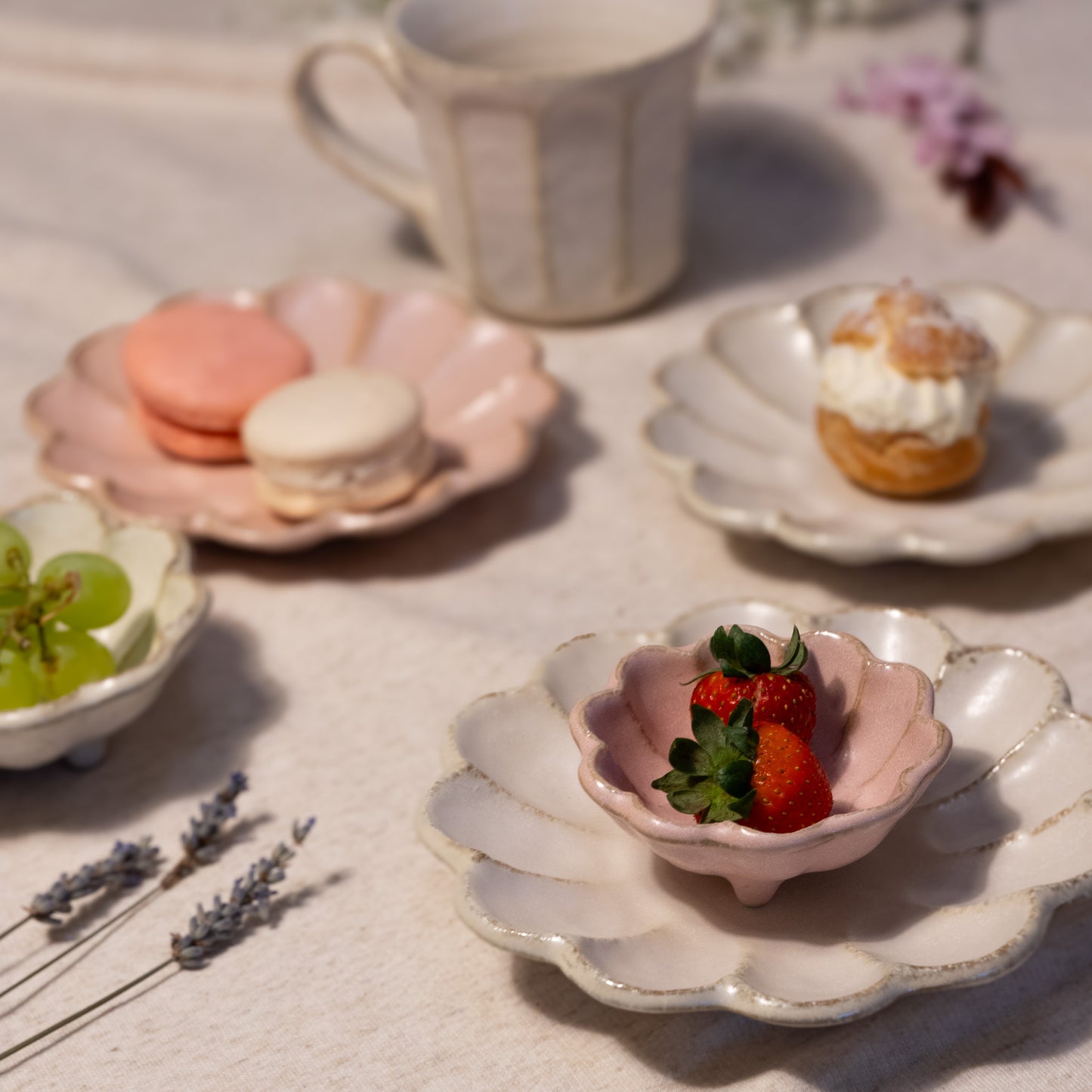 Rinka Collection by Kaneko Kohyo serving strawberry