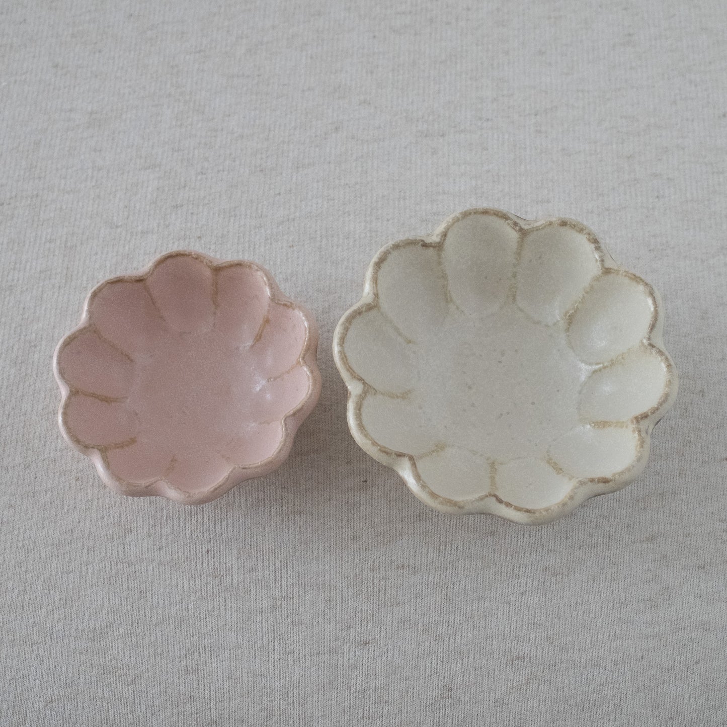 Rinka Bowls by Kaneko Kohyo with 2 sizes